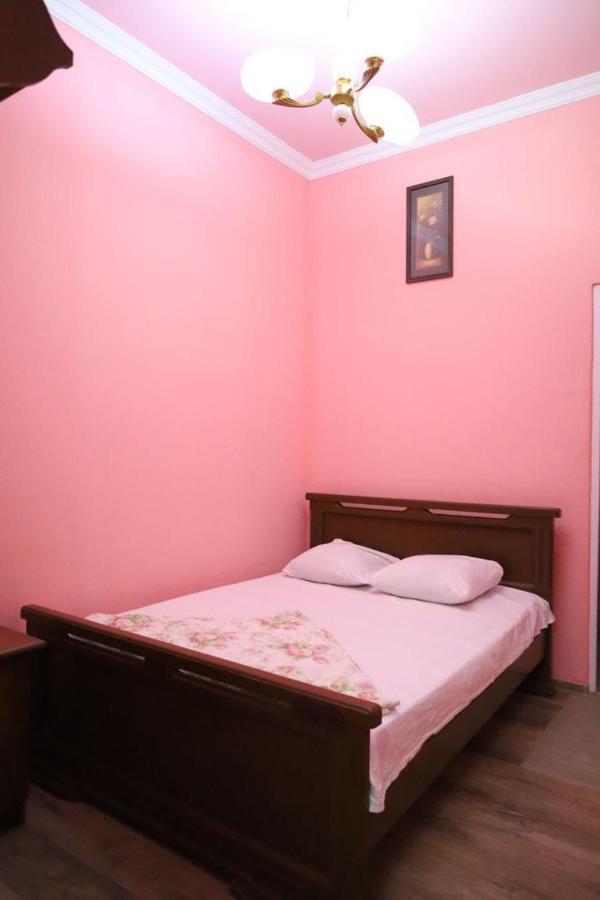 Tnak Hotel Ереван Екстериор снимка